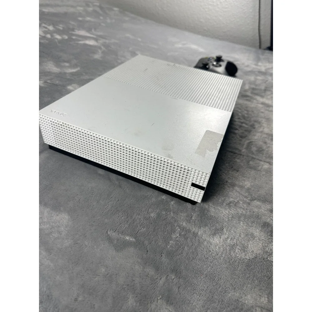 Microsoft Xbox One S 500GB Console Robot White with Black Wireless Controller